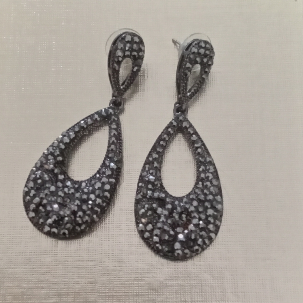 Black Sparkling Crystals Bold Pierced Earrings
